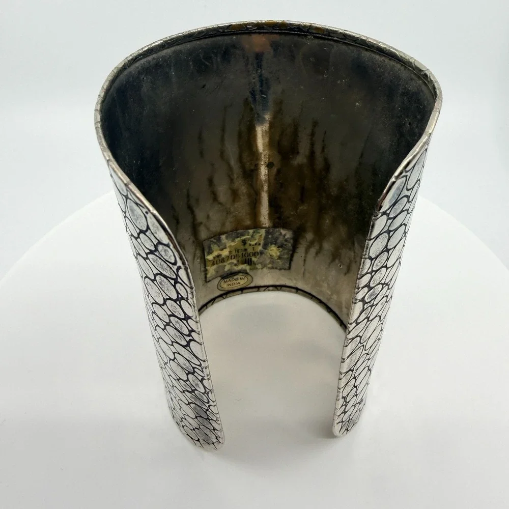 Vintage Silver Tone Tall Cuff Bracelet Embossed Pebble Pattern Modernist‎ Retro